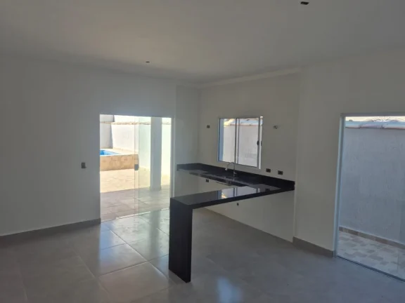 Imagem Casa para Venda em Itanhaém, Tupy, 2 dormitórios, 1 suíte, 1 banheiro, 3 vagas
