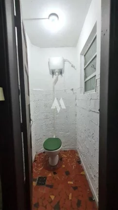 Imagem Prédio Comercial à venda com 4 salas e Estacionamento no Centro de Santos/SP