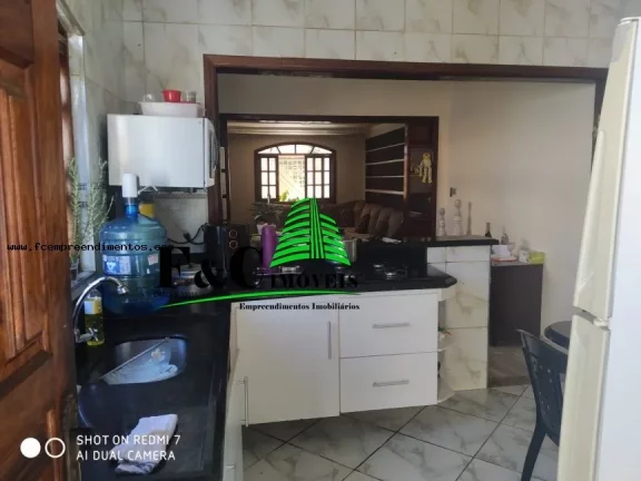 Imagem Casa para Venda em Limeira, Jardim Nova Itália, 3 dormitórios, 2 banheiros, 3 vagas