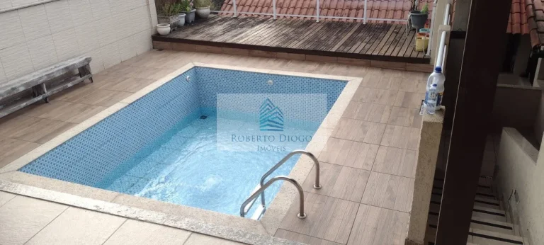 Imagem Casa em Condomínio de Luxo em São Gonçalo-RJ, Zé Garoto: 3 quartos, 1 suíte, 2 salas, 2 banheiros, 2 vagas, 317m²!