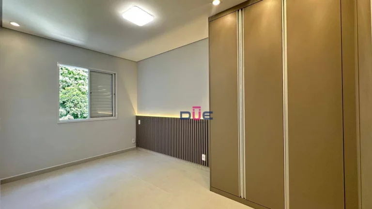 Imagem Apartamento novinho lindamente decorado, no Marapé em Santos. 2 quartos sendo 1 asuite, varanda, lazer completo. 30 itens de lazer