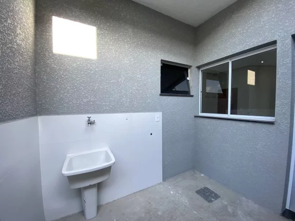 Imagem Casa Nova com 2 Dormitórios no Jardim São Lucas – Oportunidade!