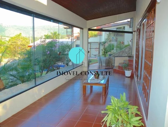 Imagem Casa à venda, 431m² com 04 quartos em Atibaia- São Paulo.