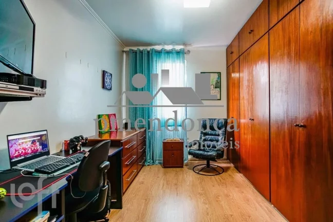 Imagem Apartamento em Pinheiros com 3 quartos (1 suí­te) e 1 vaga, 111m².