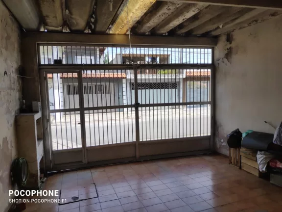 Imagem VENDO CASA COM DOIS QUARTOS E EDÍCULA NO BAIRRO JD. SANTA CRUZ!