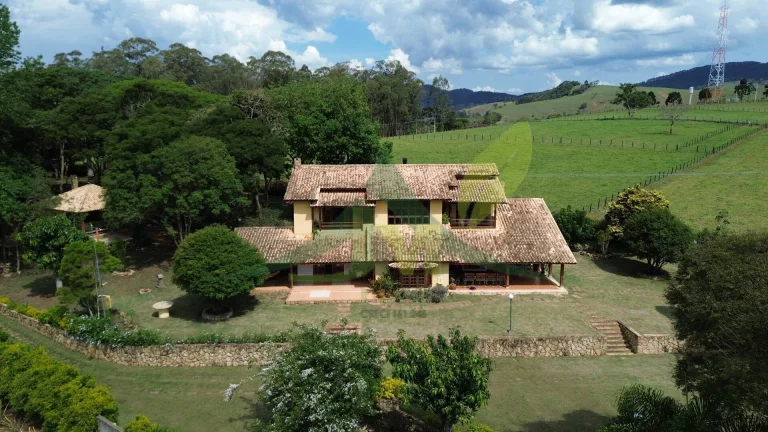 Imagem Linda Chácara Pé na Água à Venda em Piracaia – Represa
