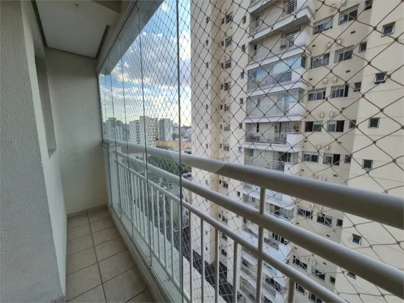 Imagem Apartamento à venda com 2 quartos, sendo 1 suíte, no condomínio Oásis Residencial Club Lapa, São Paulo - SP