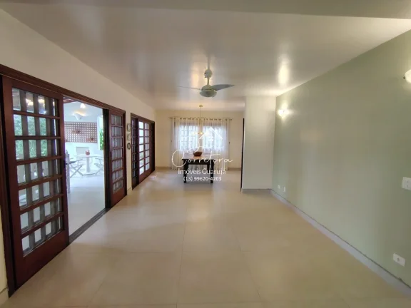 Imagem Casa venda ou locação condomínio Granville, Guarujá-SP: 5 quartos, 2 suítes, 2 salas, 5 banheiros, 4 vagas e 588m². Venda ou locação!