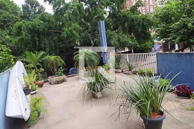 Casa para Venda em São Paulo, Pinheiros, 9 dormitórios, 1 banheiro, 1 vaga