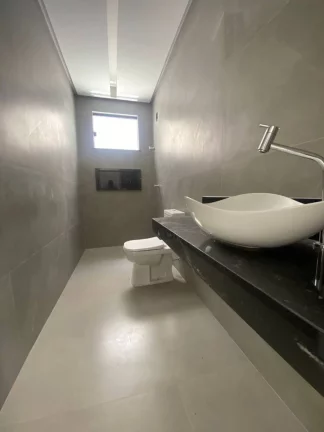 Imagem Casa à Venda no Condomínio Terras Alphaville 1 - Confira os Detalhes!