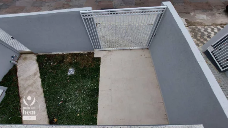Imagem Sobrado com 141 m², terraço privativo, 3 quartos sendo 1 suíte à venda por R$ 799.000 - Uberaba - Curitiba/PR