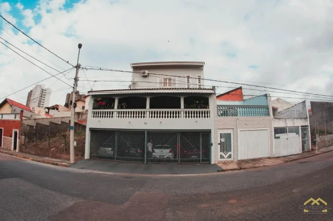 Imagem Casa com 250m² 5 vagas de garagem à Venda por R$850.000,00 - Cidade Nova - Jundiaí/SP