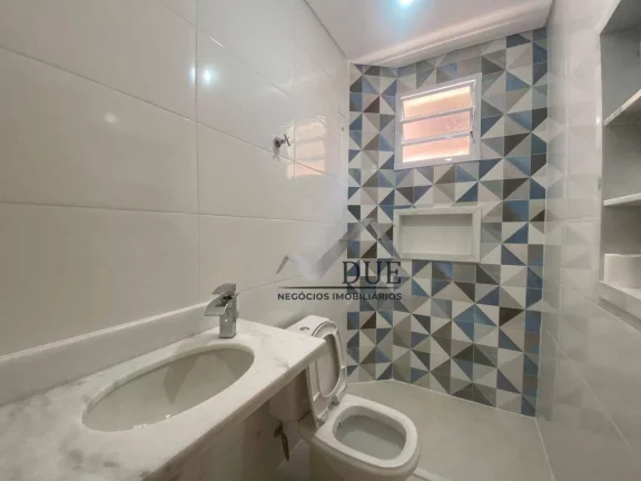 Imagem Casa sobreposta baixa com 3 dormitórios à venda, 95 m² por R$ 850.000 - Embaré - Santos/SP