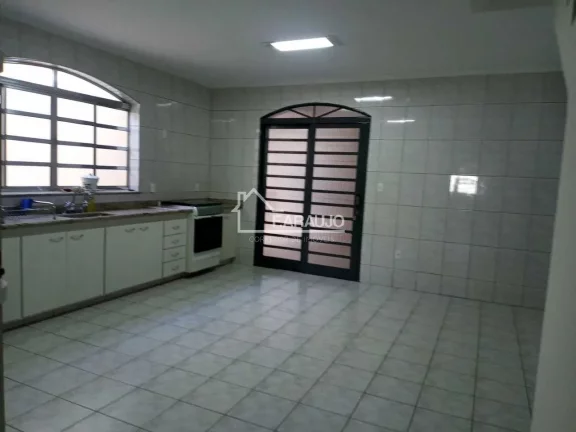 Imagem Casa à venda em Sorocaba-SP! 3 quartos 2 vagas 200m²