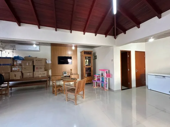Imagem Sobrado em Rua Comercial Excelente Oportunidade!