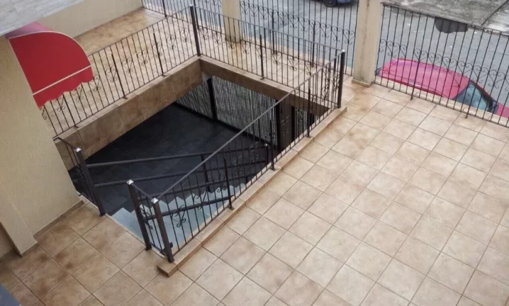 Imagem Sobrado com 4 dormitórios à venda, 320 m² por R$ 720.000 - Vila Cecília - Mogi das Cruzes/SP