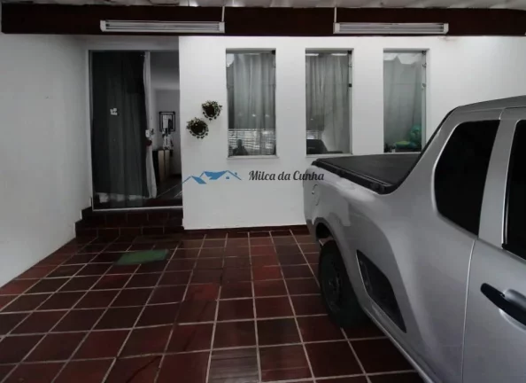 Imagem Sobrado à venda com 3 dormitórios, sendo 1 suíte, 2 vagas no Baeta Neves ao lado Shopping em São Bernardo do Campo