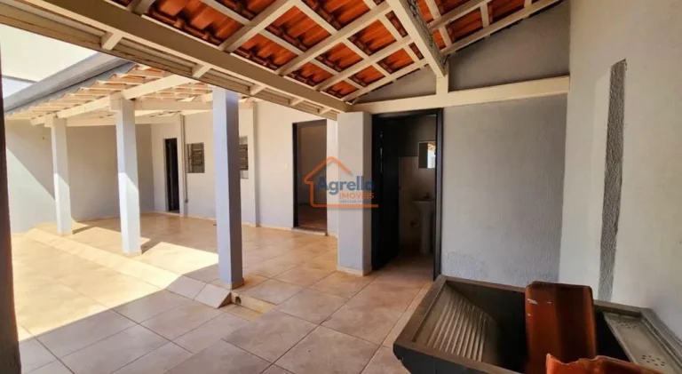 Imagem Casa à venda no bairro Aterrado - Mogi Mirim/SP