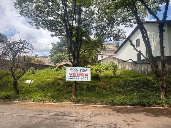 Terreno à venda no Parque dos Príncipes – localização privilegiada!
