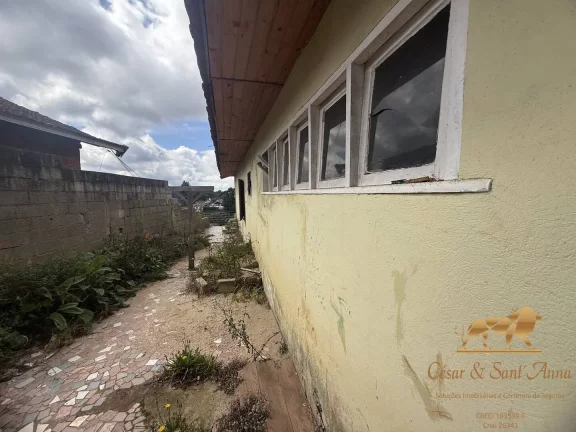 Imagem Casa com Edícula à Venda em Bairro Popular