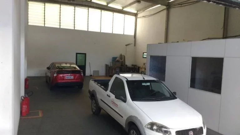 Imagem Galpão para alugar, no Espaço 10 galpões, em Lauro de Freitas, Portão, 246m2