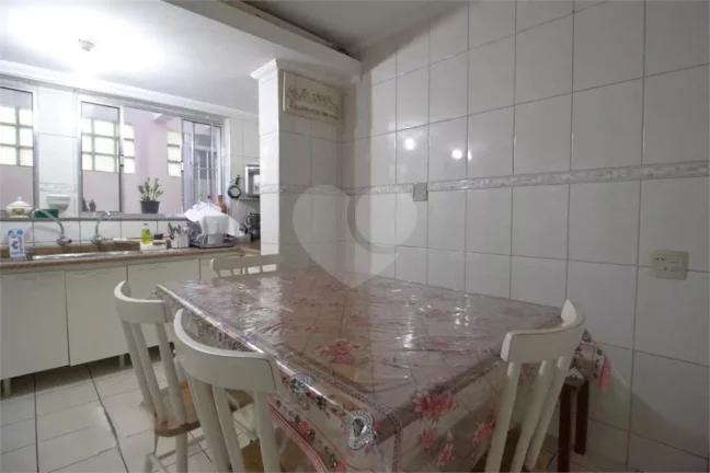 Imagem Sobrado à venda com 3 quartos em Vila Sônia, São Paulo - SP