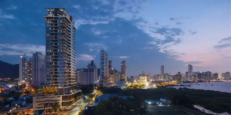 Imagem Apartamento na Planta com 3 dormitórios sendo 1 suíte e 2 vagas na Garagem em - Itajaí/SC