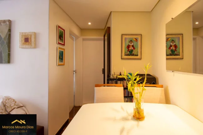 Imagem Apartamento Reformado para venda em Santa Cecília com 1 Dormitório ( quarto), 48m² e 1 Vaga de Garagem