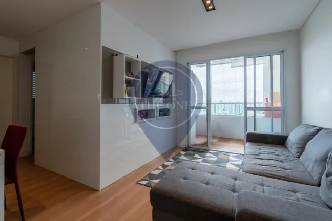 Imagem Imperdível! Apartamento à venda em São Paulo-SP, Vila Mariana. 2 quartos, 1 suíte, 2 salas, 2 banheiros, 2 vagas de garagem.