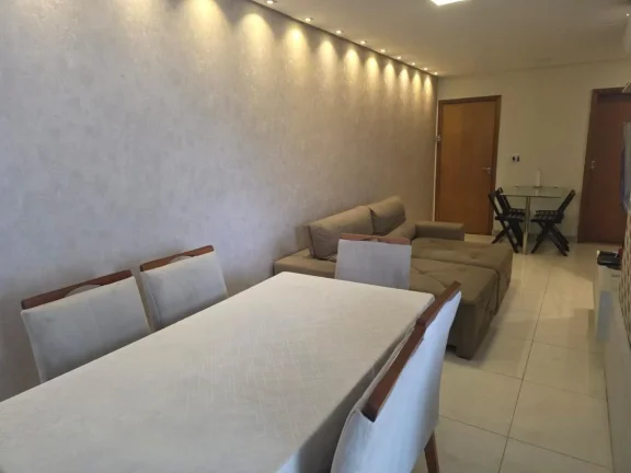 Imagem Vende apartamento de 2 quartos com 70m², incluindo 1 suíte e 1 banheiro social com 3 vagas de garagem.
