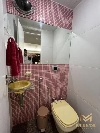 Imagem Apartamento com 3 suítes à venda, 155 m² por R$ 750.000 - Meireles - Fortaleza/CE