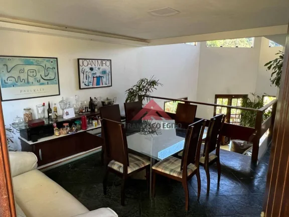 Imagem Casa em condomínio fechado, ótima localização, próximo das praias da região oceânica.