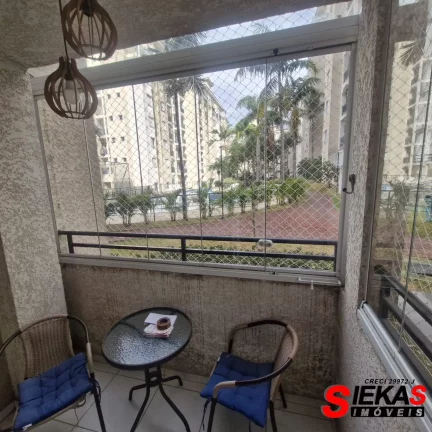Imagem Apartamento para locação moderno e aconchegante com mobília na Vila Prudente, São Paulo-SP: 2 quartos, 1 sala, 1 banheiro, 1 vaga de garagem.