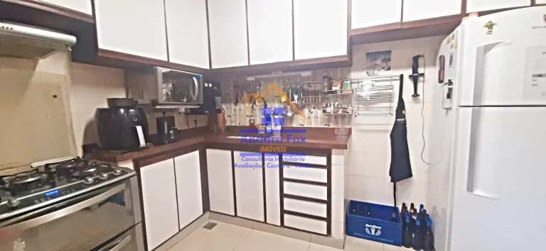 Imagem Casa com 3 quartos, armários embutidos, 1 suíte, closet, dependências completa,, área externa à venda, 150 M² por R$ 729.000 - Tijuca - Rio de Janeiro/RJ.