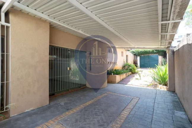 Imagem Imperdível! Casa à venda em São Paulo-SP, Bosque da Saúde: 3 quartos, 2 salas, 2 banheiros, 3 vagas de garagem, 240m².