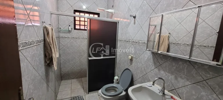 Imagem Casa à venda em Campo Grande-MS, bairro Coronel Antonino: 2 quartos, 1 sala, 2 banheiros, 2 vagas, 140m² de área. ¡Não perca!