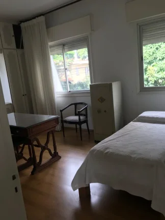 Imagem Casa Sobrado Jardim Paulista - 271M², 3 Dorms, 1Suíte, 2 Vagas, Armários em todos os cômodos.