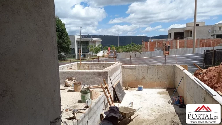 Imagem Casa moderna a venda no condomínio Alphaville Lagoa dos Ingleses,