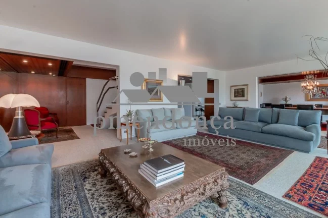 Imagem Belíssima Cobertura Duplex com 623m², 3 suítes e 6 vagas