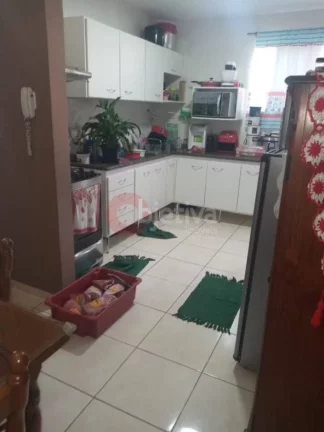 Imagem Apartamento com 2 dormitórios à venda, 81 m² por R$ 220.000,00 - Vinhateiro - São Pedro da Aldeia/RJ