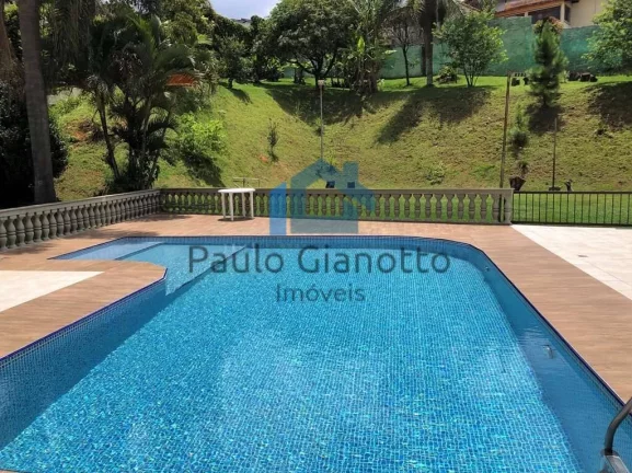 Imagem Casa à venda com ótima localização na Granja Viana