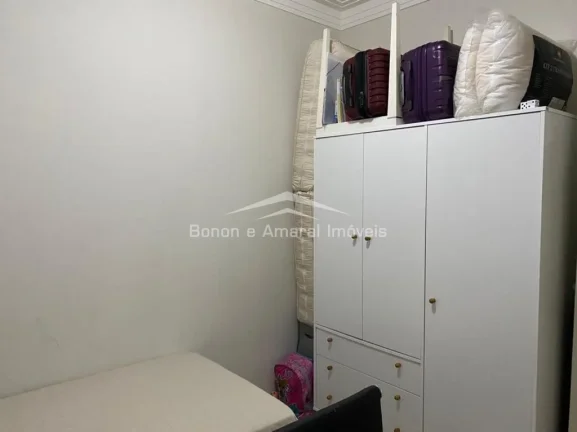 Imagem São 3 dormitórios sendo uma suíte, todos os quartos com ar condicionado.
3 banheiros, 2 salas, 2 ...