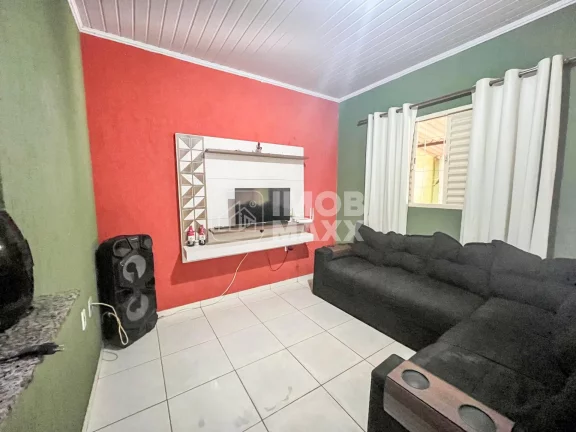Imagem Carla Nunes - CRECI 31697- (61) 99123-8436 Vende Casa no Residencial Betel em Valparaíso - Com 2 Dormitórios, 125m², R$100.000