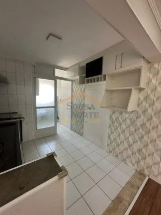 Imagem Apartamento 93m², 3 dormitórios, sendo 1 suíte, rico em armários embutidos, sala ampla, sacada g...
