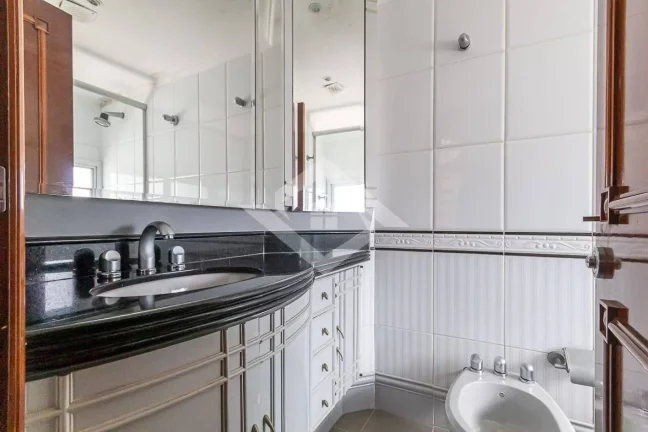 Imagem Cobertura Duplex de Alto Padrão com 5 suítes – Vista Lindíssima da Lagoa