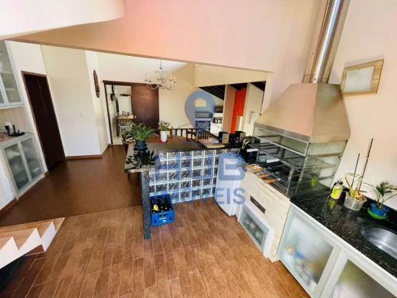 Imagem Casa à Venda, 272 m², 4 Dormitórios (2 Suítes), Pantanal, Florianópolis/SC