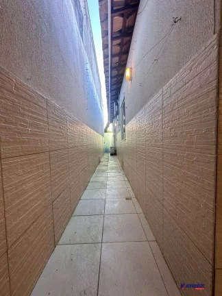 Imagem VENDO/ ALUGO CASA 3/4 SENDO DUAS SUITE EM CONDOMÍNIO