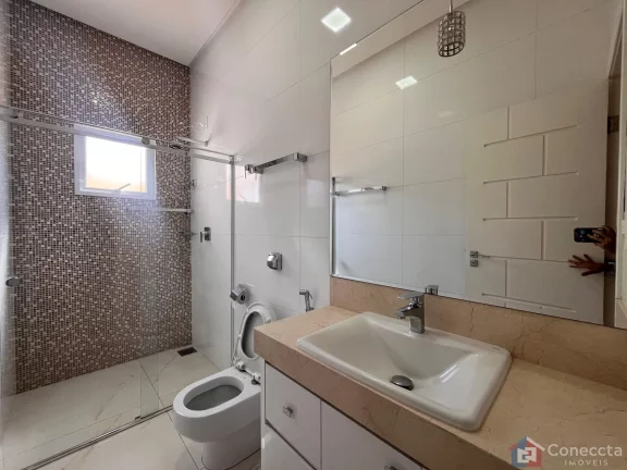 Imagem Casa Ampla à Venda no Bairro Caramuru em Patos de Minas – 4 Quartos, 198m² Construídos