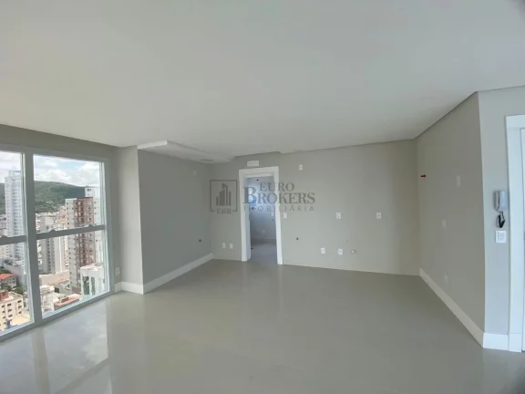Imagem Apartamento com 4 suítes à venda no Centro de Balneário Camboriú/SC
