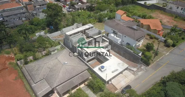 Casa com 5 Quartos à Venda, 1.000 m² em Vila Diva - Cotia